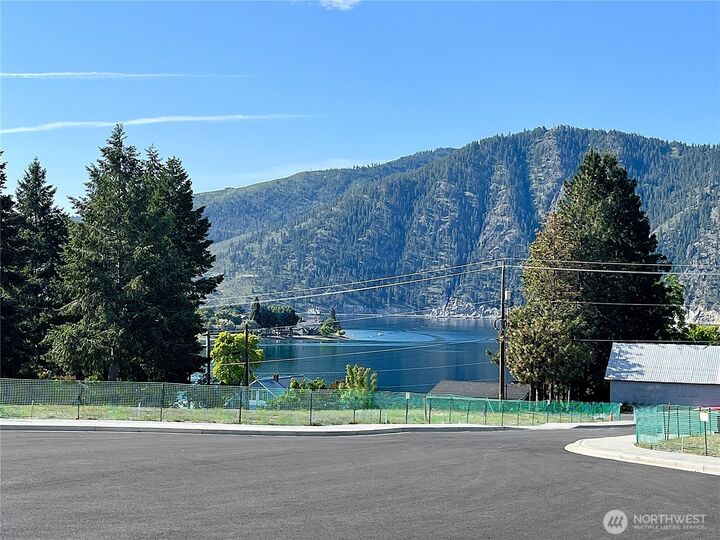 Property Photo:  55  Indigo Lane  WA 98831 