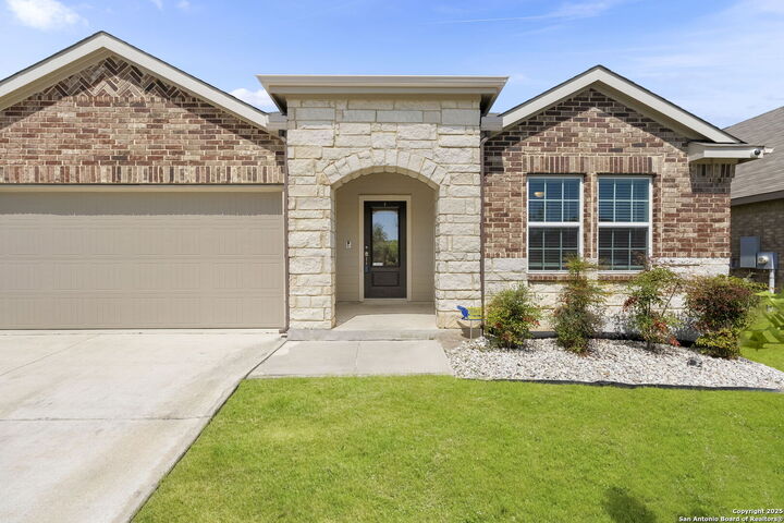 Property Photo: 8525 Norias Wheel TX 78254