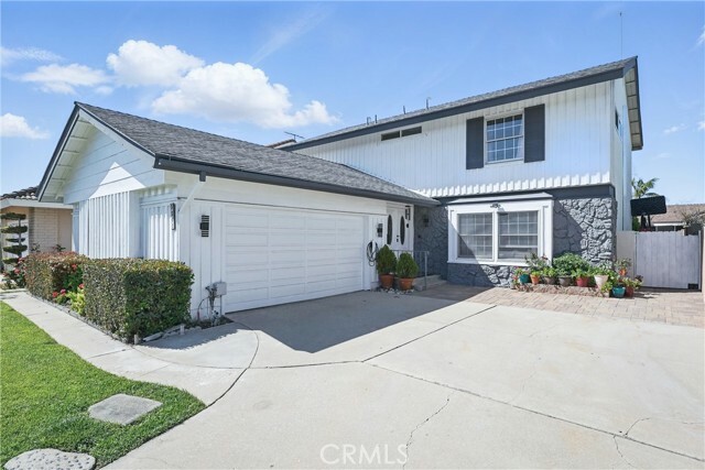 Property Photo: 5201 Del Serra Circle CA 90623
