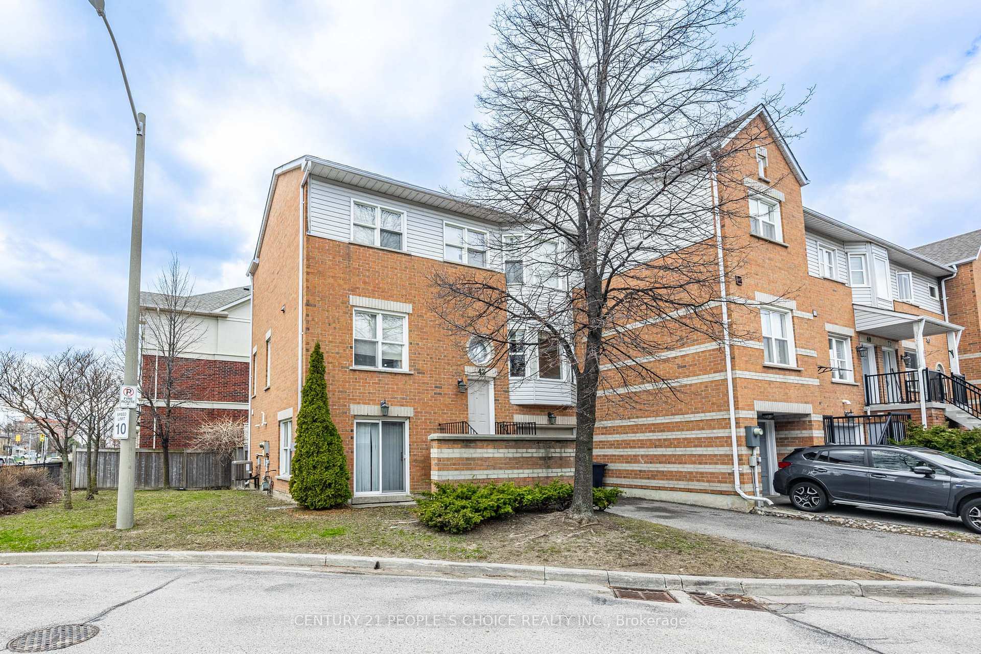 Property Photo: 630 Evans Avenue 42 ON M8W 2W6