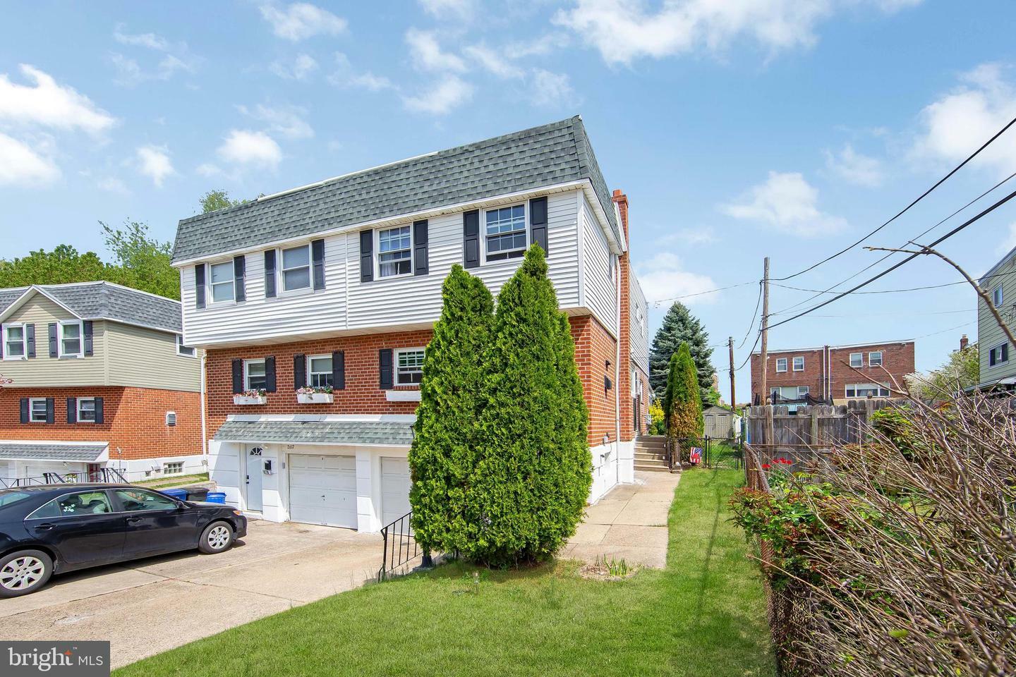 Property Photo: 2619 Tolbut Street PA 19152