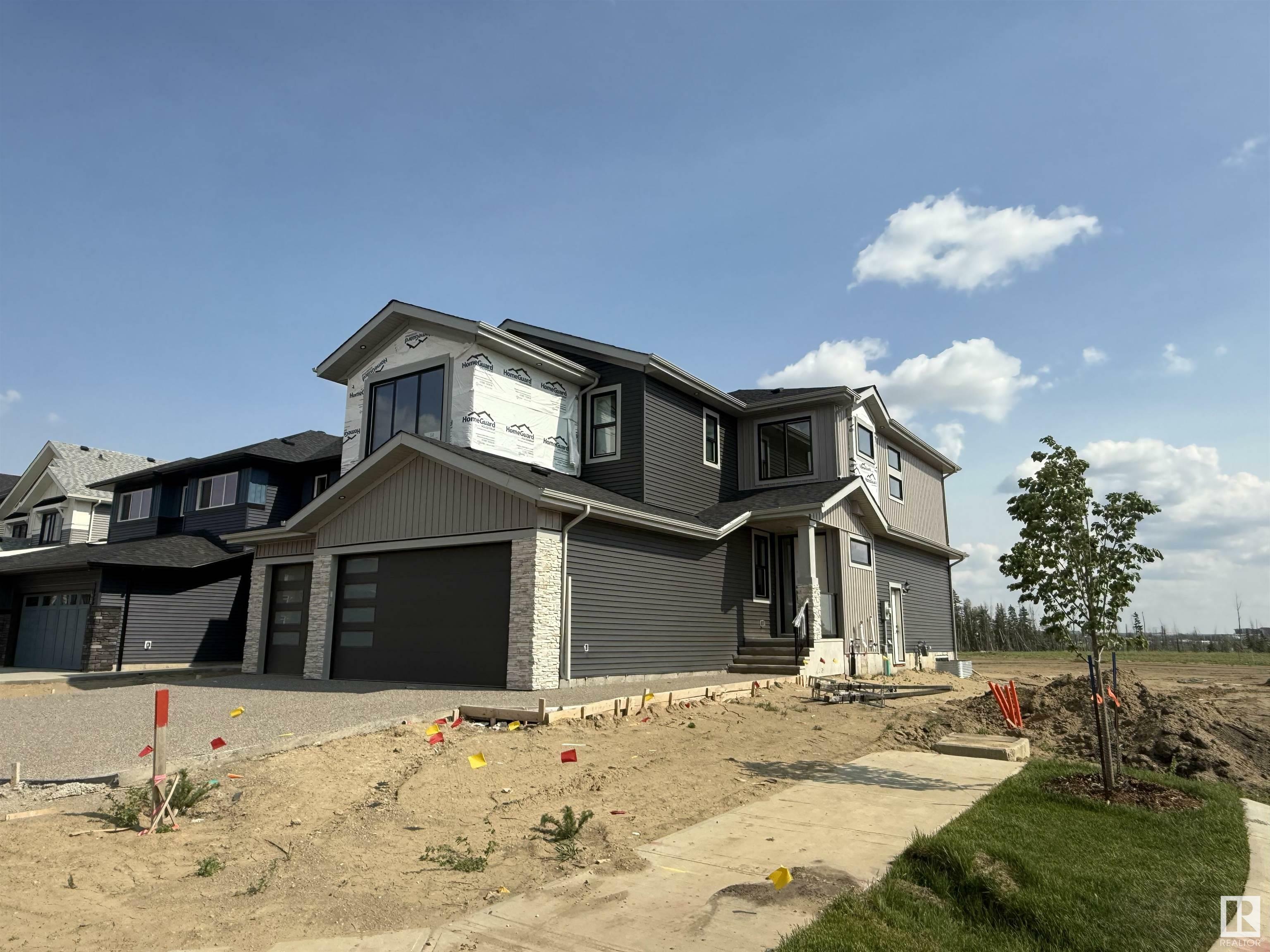 50 Redwing Wynd  St. Albert AB T8N 8B7 photo