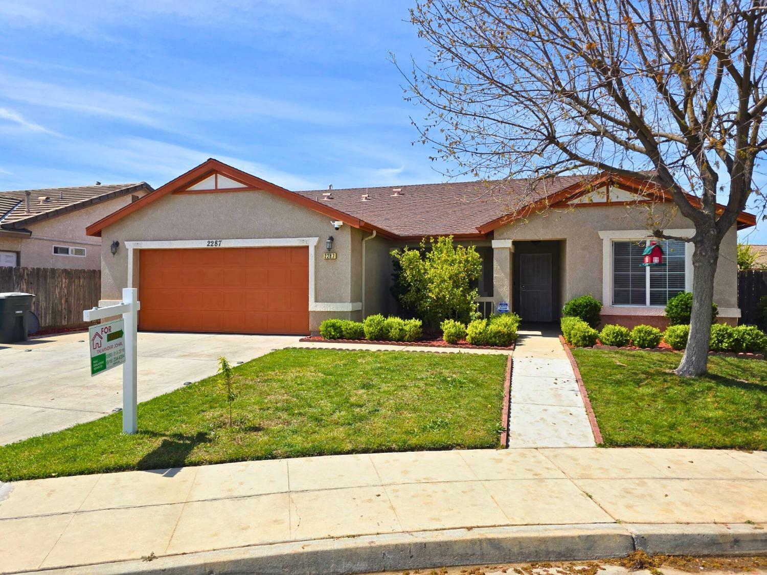 2287 N Vernal Avenue  Fresno CA 93722 photo