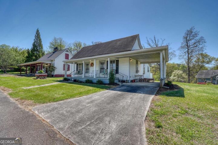 26 River Street  Hiawassee GA 30546 photo