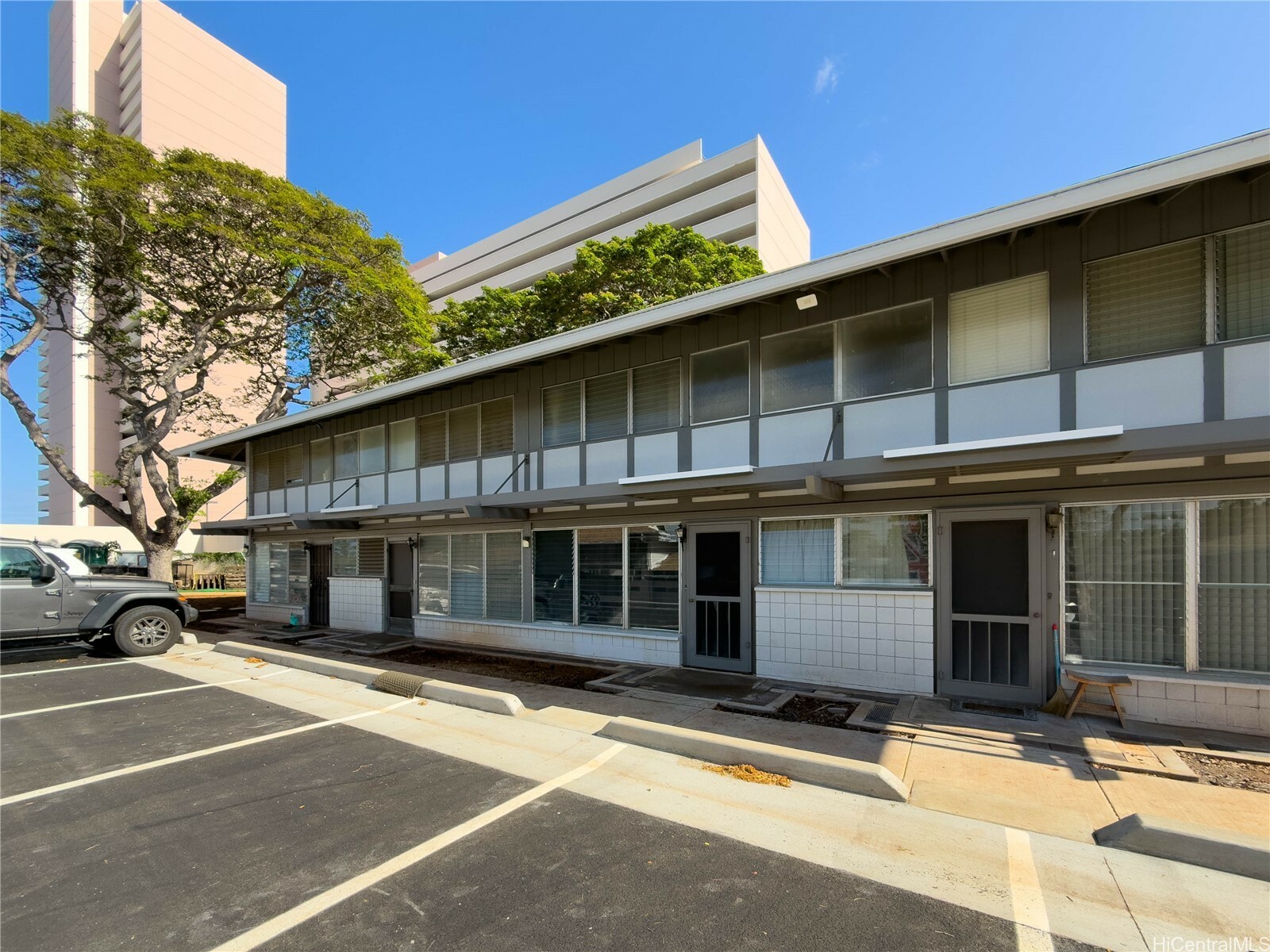 4206 Keanu Street 2  Honolulu HI 96816 photo