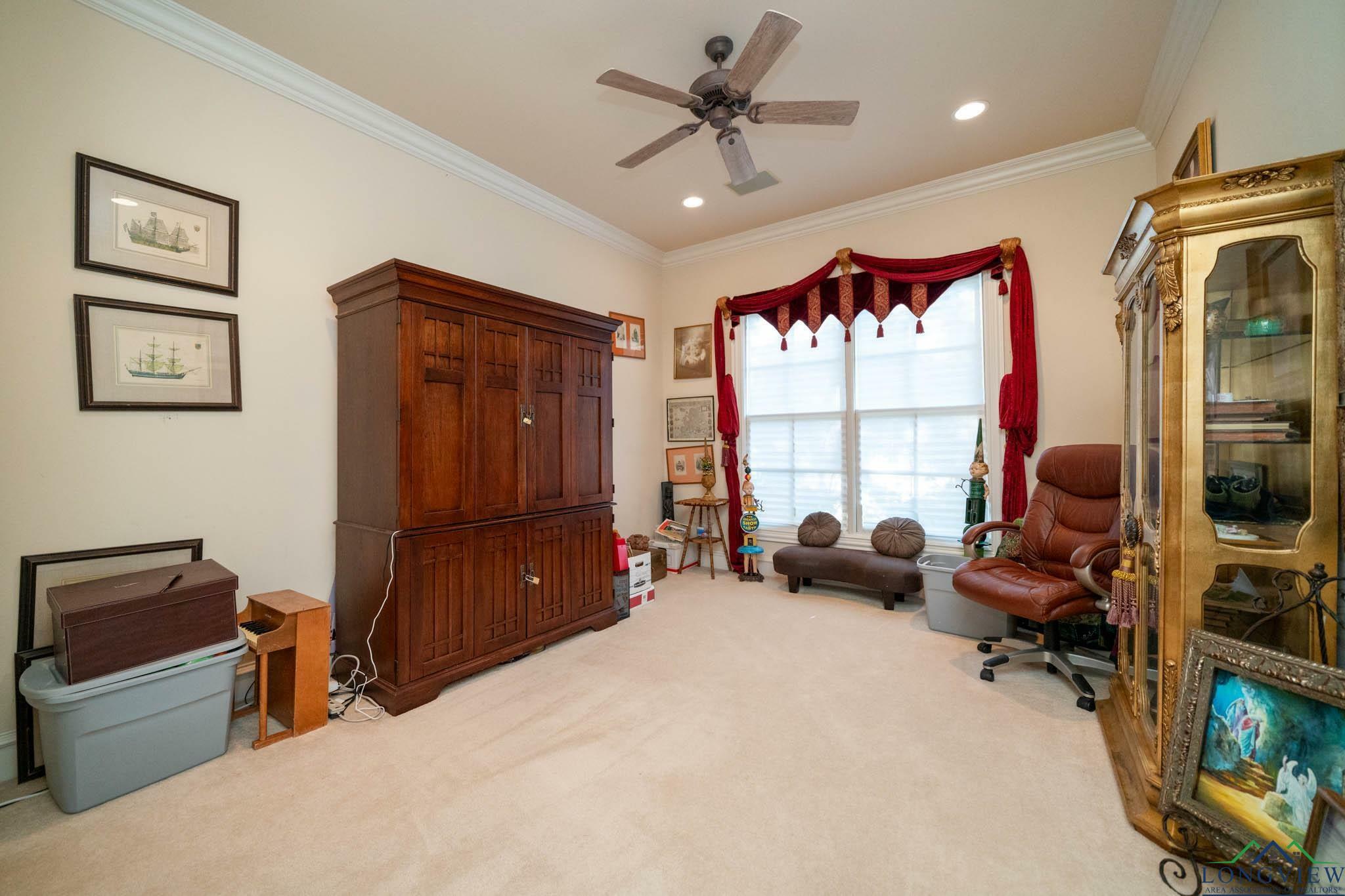 Property Photo: 102 Hunters Creek Dr TX 75605