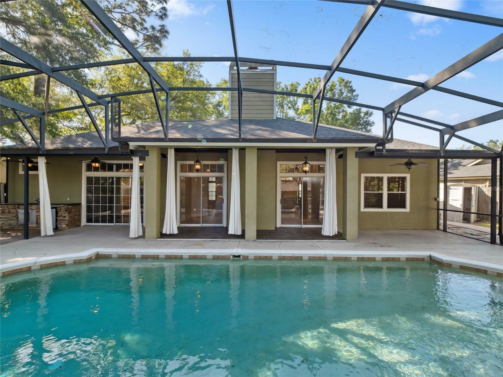 Property Photo: 148 Oak View Circle FL 32746