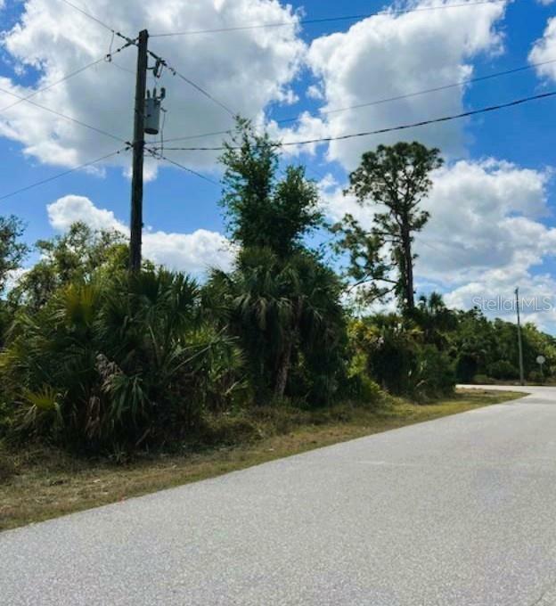 Property Photo:  17128 Wintergarden Avenue  FL 33948 