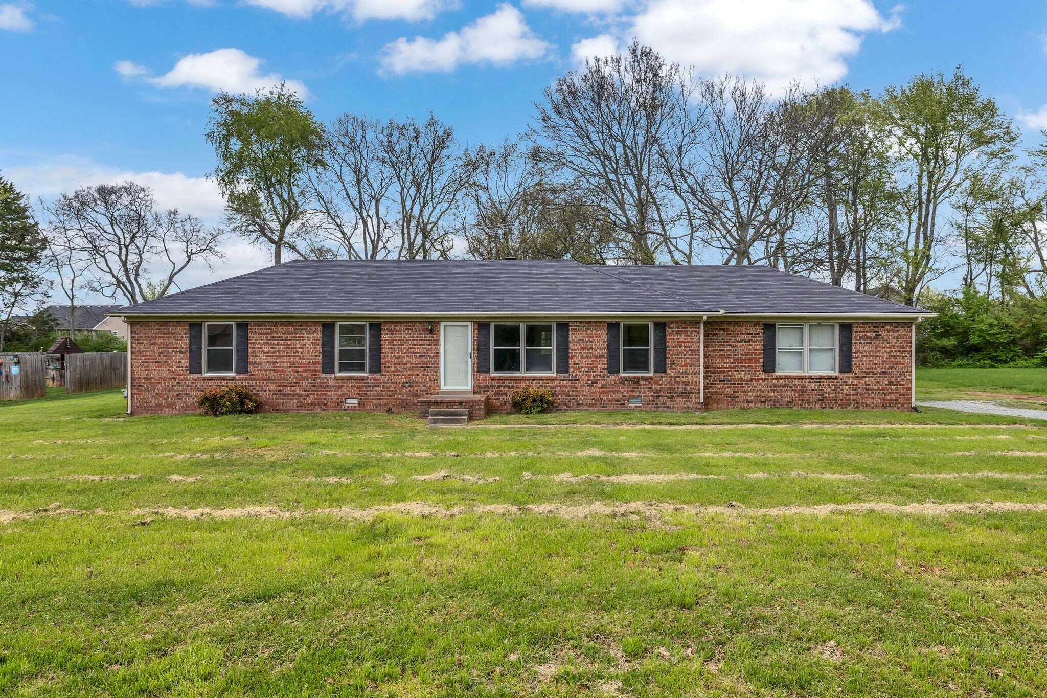 304 Highfeild Dr  Murfreesboro TN 37128 photo