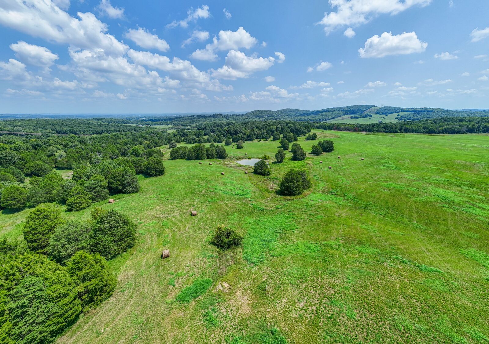 Property Photo:  2750 Old Shannon Rd  TN 37090 