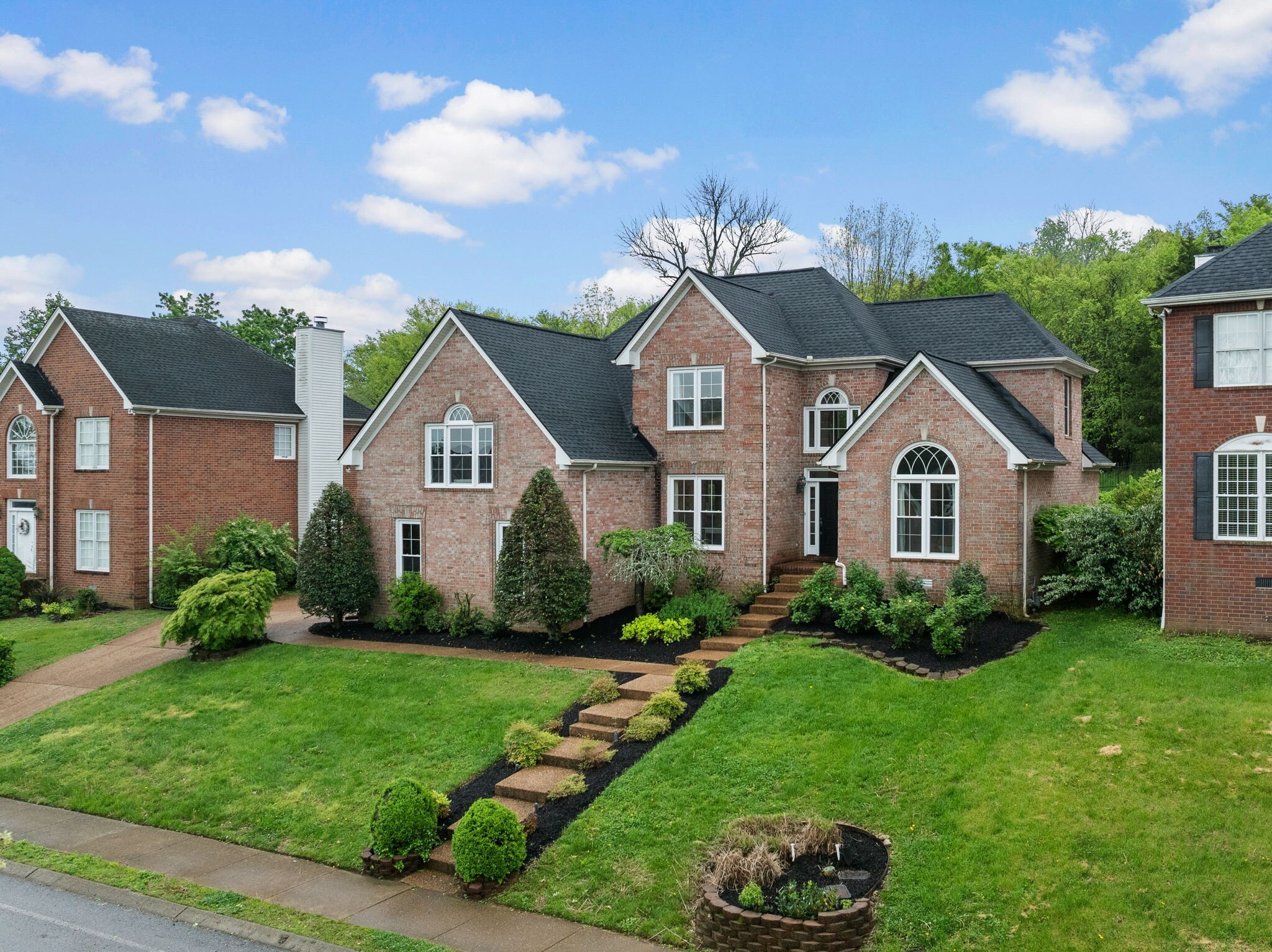 Property Photo: 120 Wynbrooke Trce TN 37075