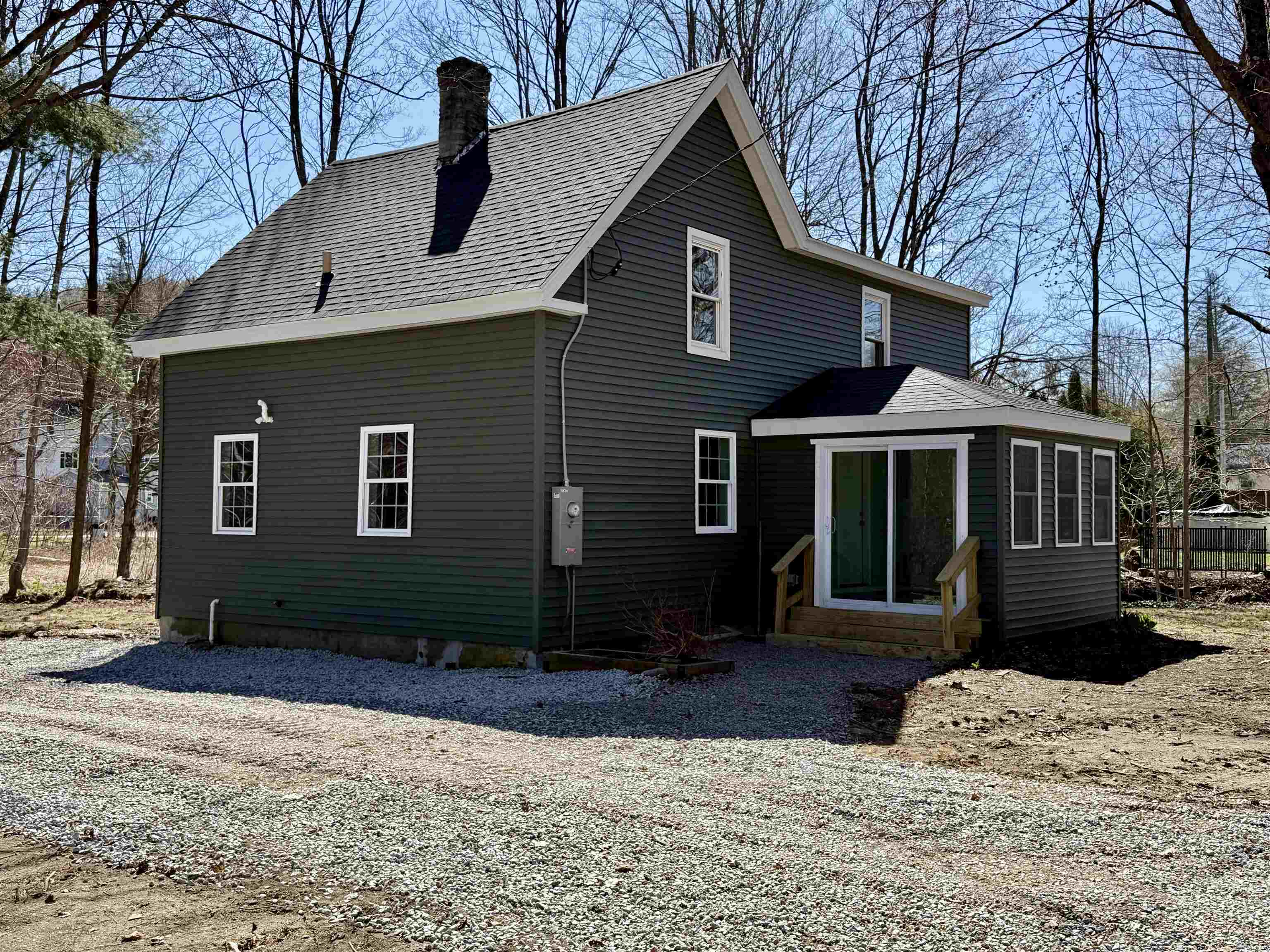 Property Photo: 5 Baker Avenue NH 03048