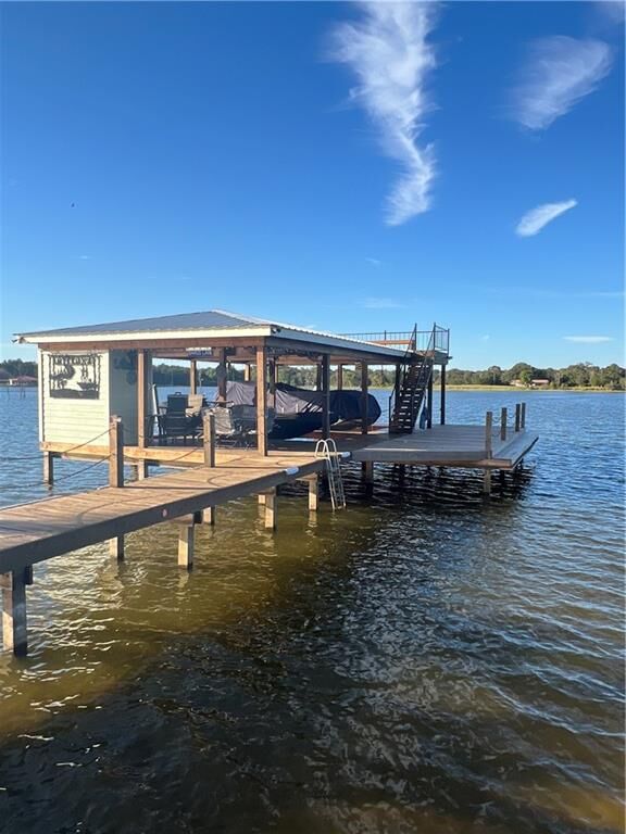 Property Photo:  405 Lcr 737  TX 76687 