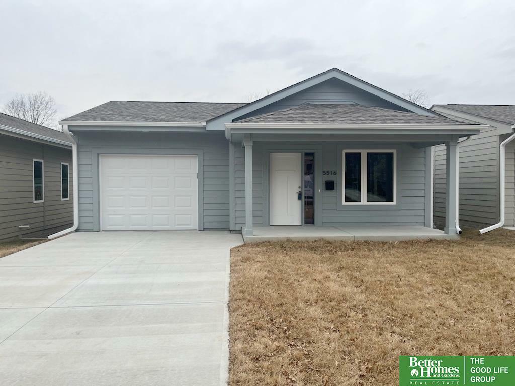 Property Photo: 5516 N 34 Street NE 68111