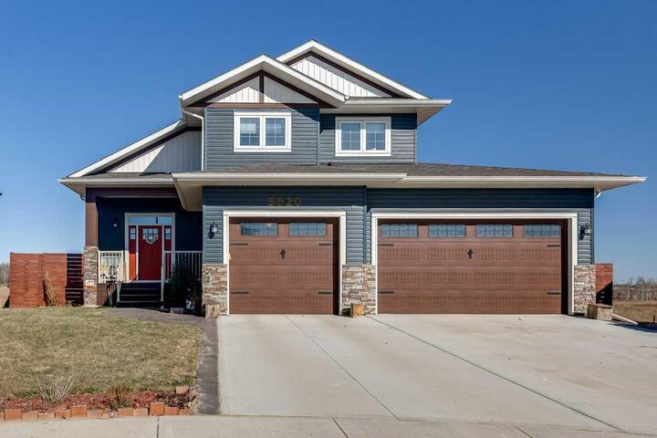 5820 Hickory Crescent  Innisfail AB T4G 0N9 photo