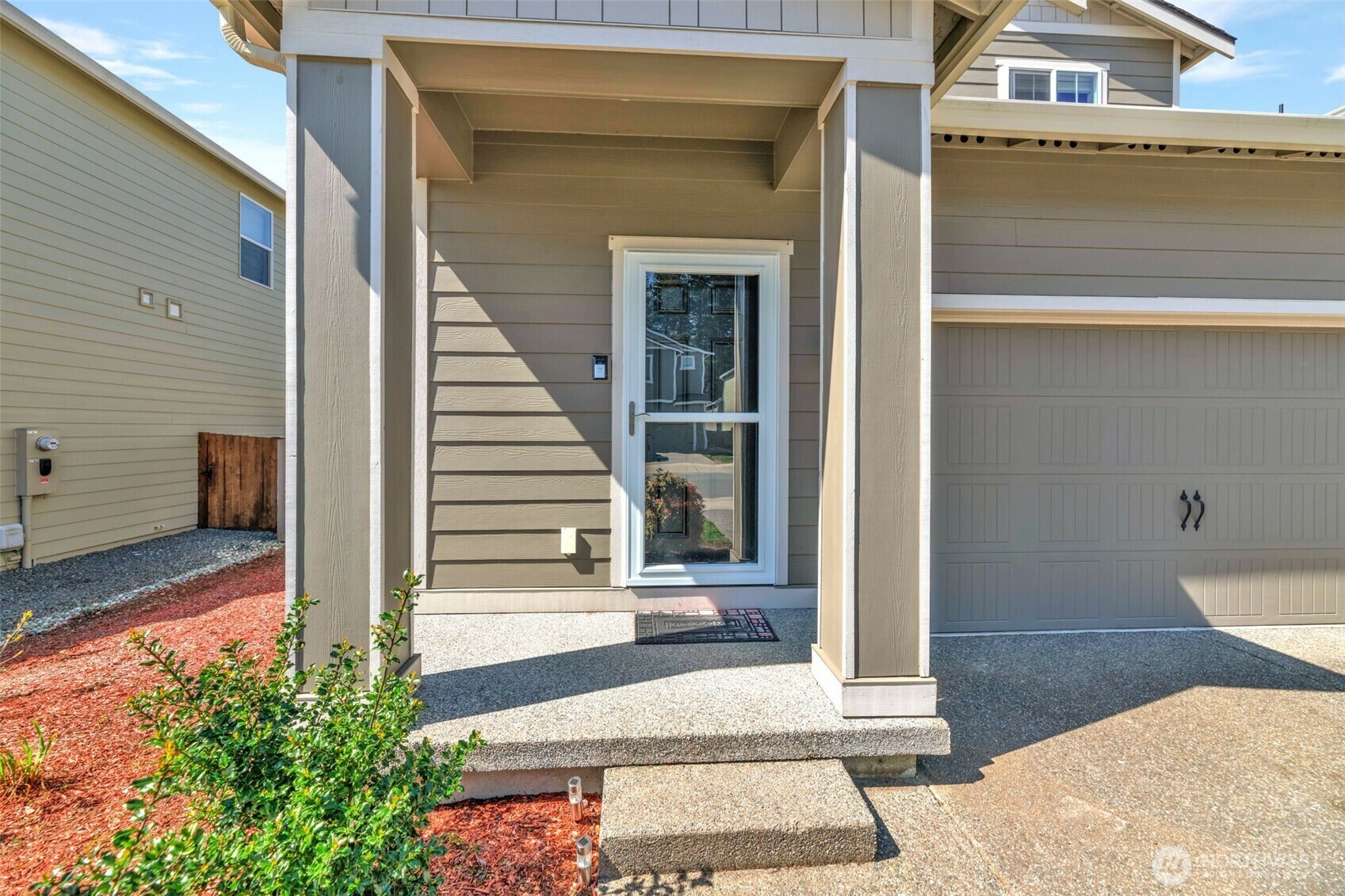 Property Photo: 12106 318th Avenue SE WA 98294