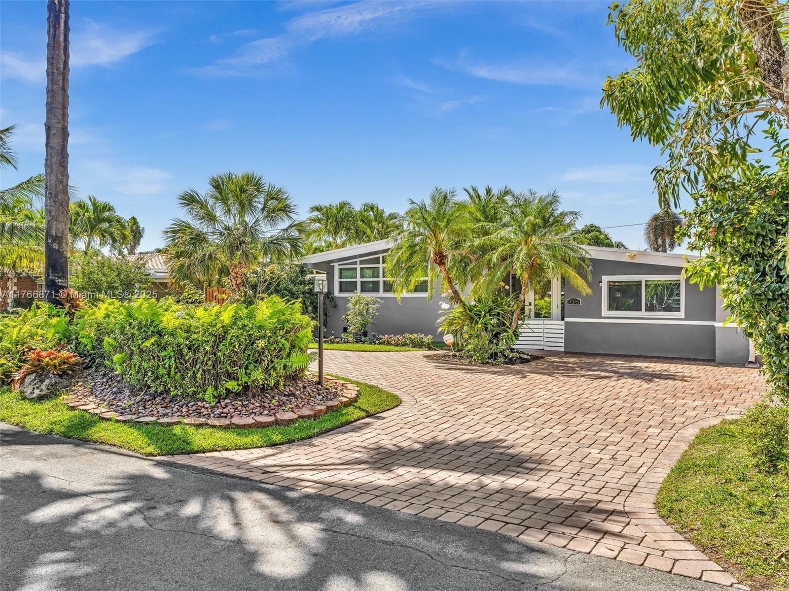 Property Photo: 2026 NE 29th St FL 33306