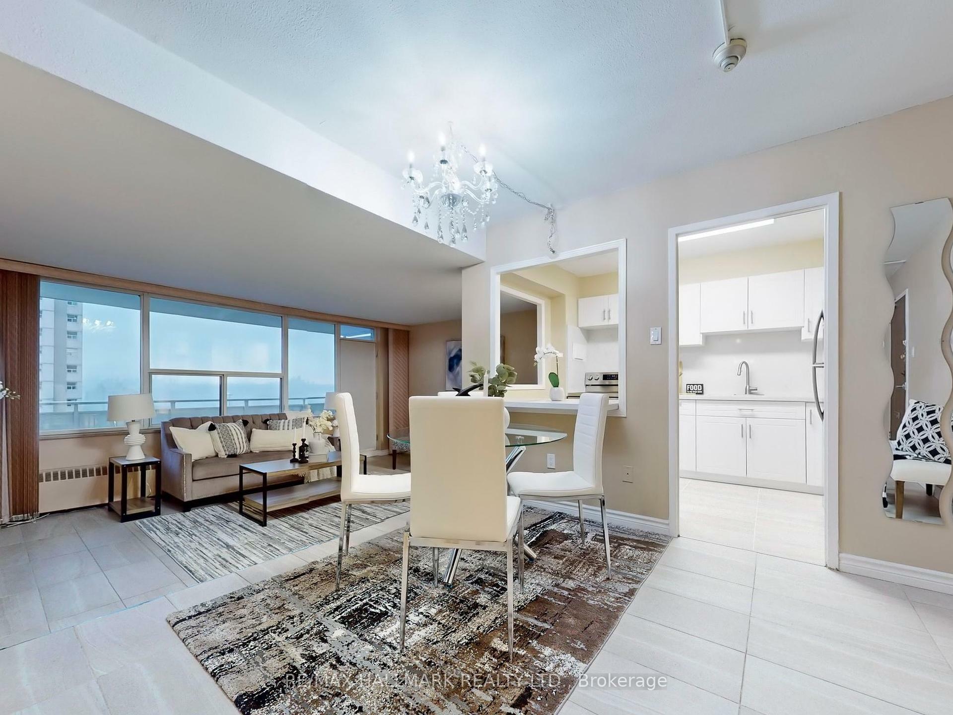 Property Photo: 10 Parkway Forest Drive 903 ON M2J 1L3