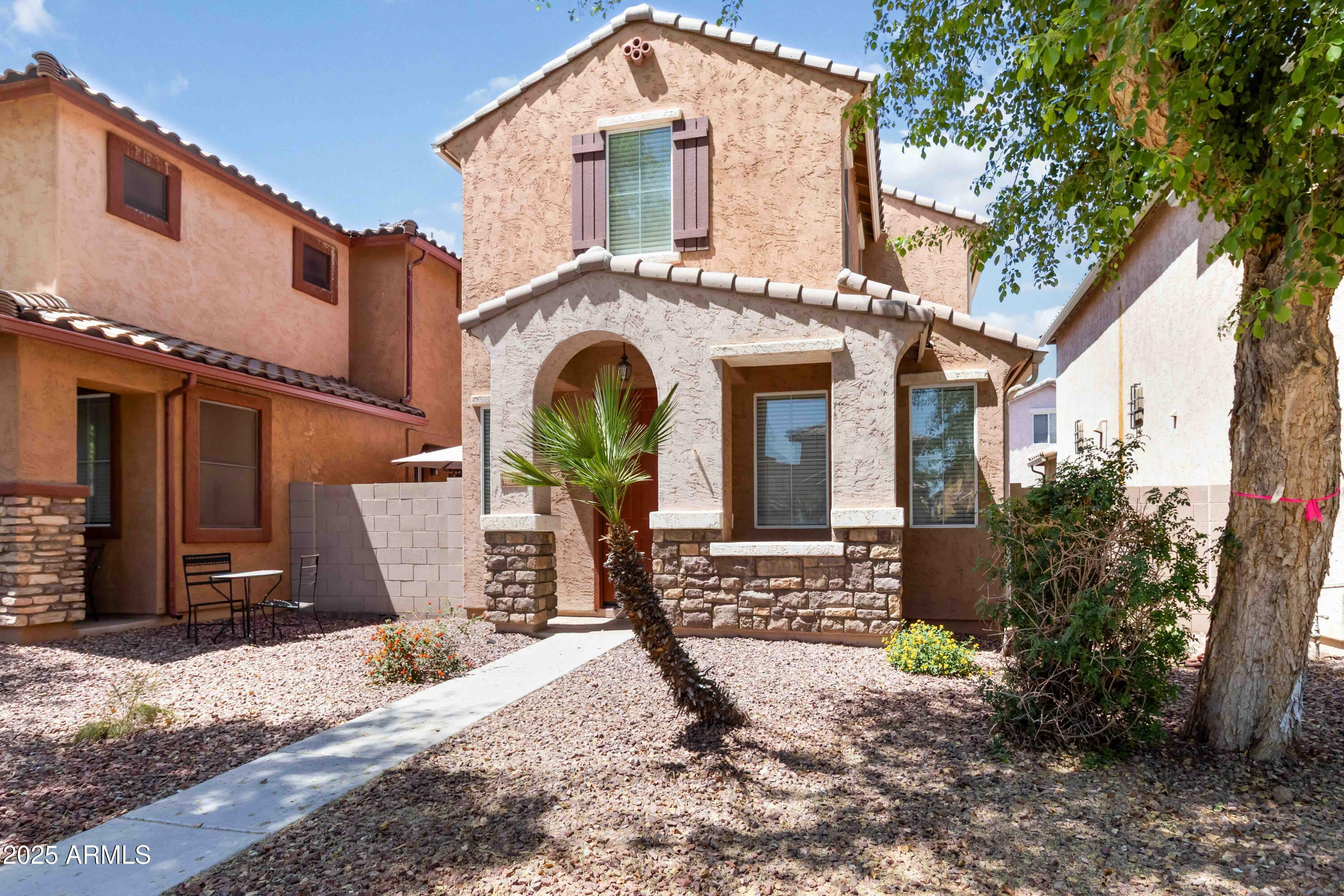 Property Photo: 10 N 88th Avenue AZ 85353