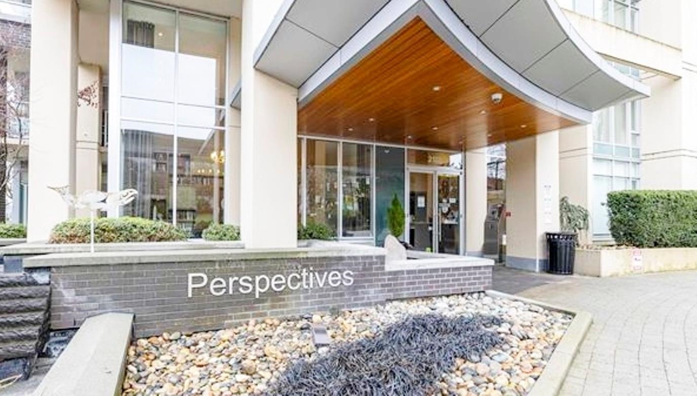 Property Photo: 2133 Douglas Road 502 BC V5C 0E9