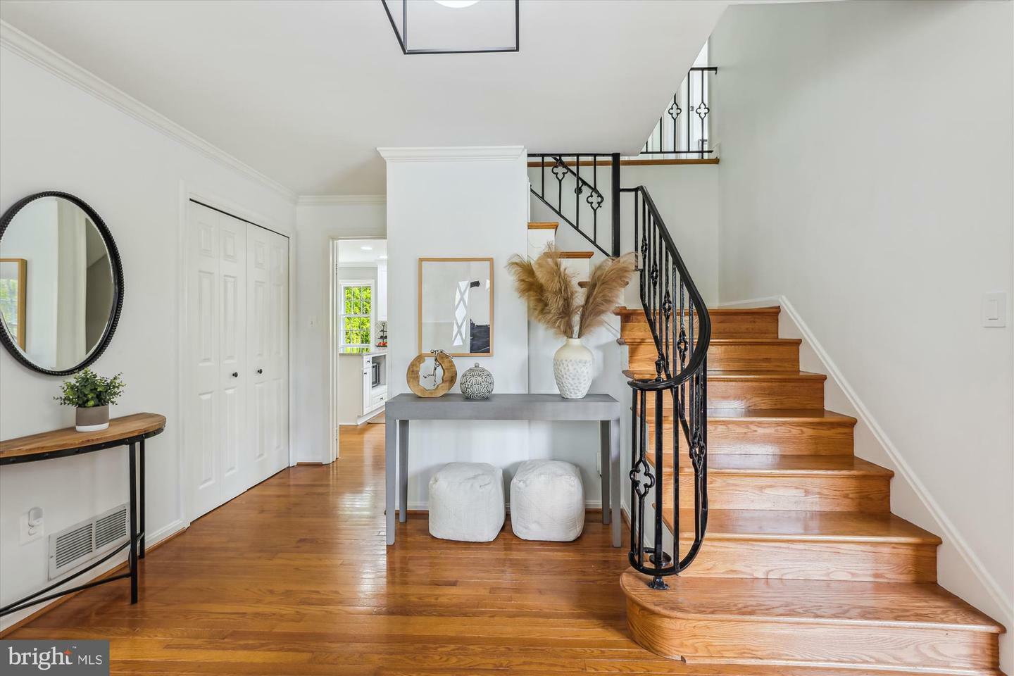 Property Photo: 1417 Kingston Avenue VA 22302