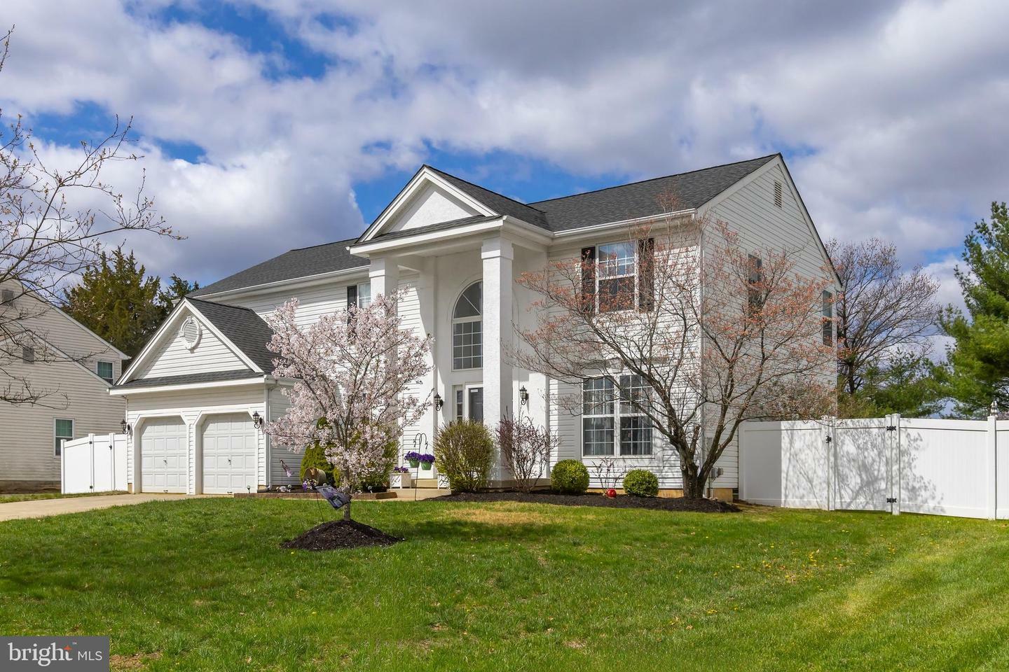 Property Photo:  1225 Whispering Woods Drive  NJ 08094 