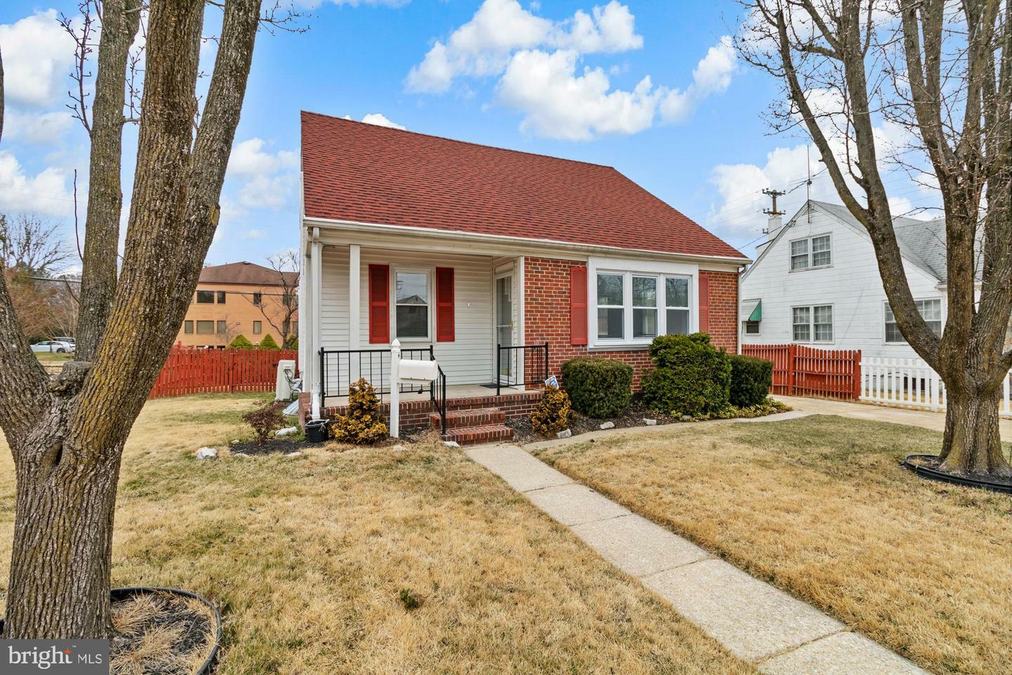 Property Photo: 4 Cavan Drive MD 21093