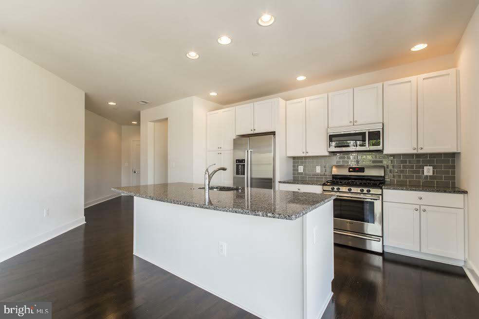 600 S 24th Street 210  Philadelphia PA 19146 photo