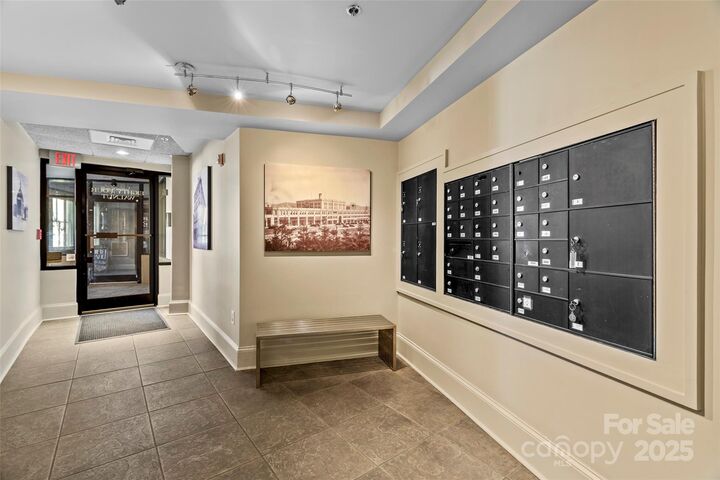 Property Photo: 84 Walnut Street 203 NC 28801