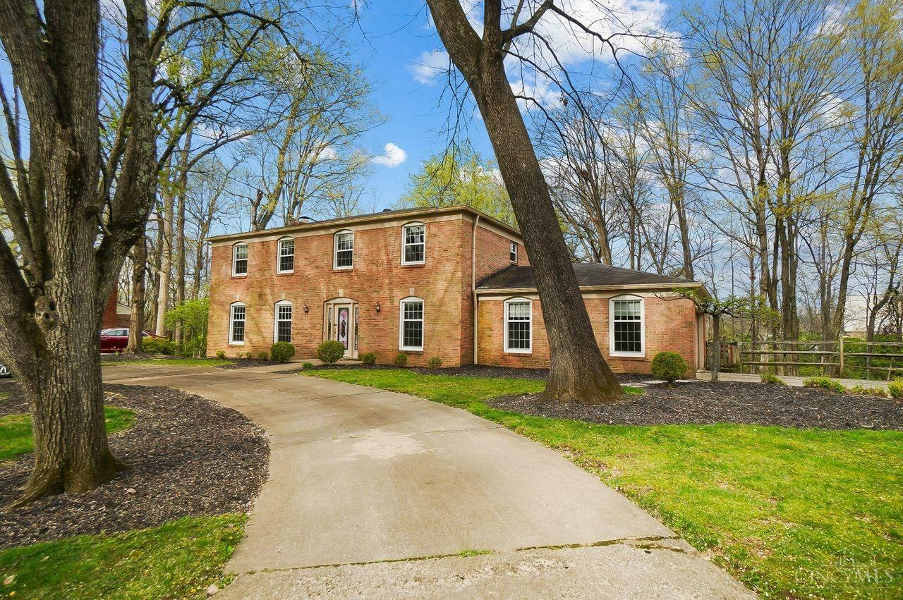 Property Photo: 10625 Thistlewood Court OH 45242