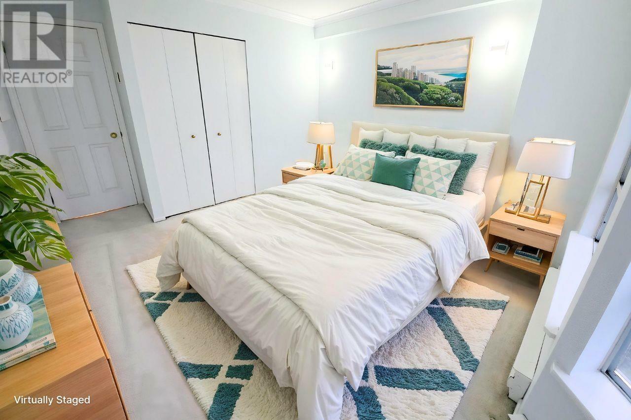 Photo de la propriété: 6240 McKay Avenue 2601 BC V5H 4L8