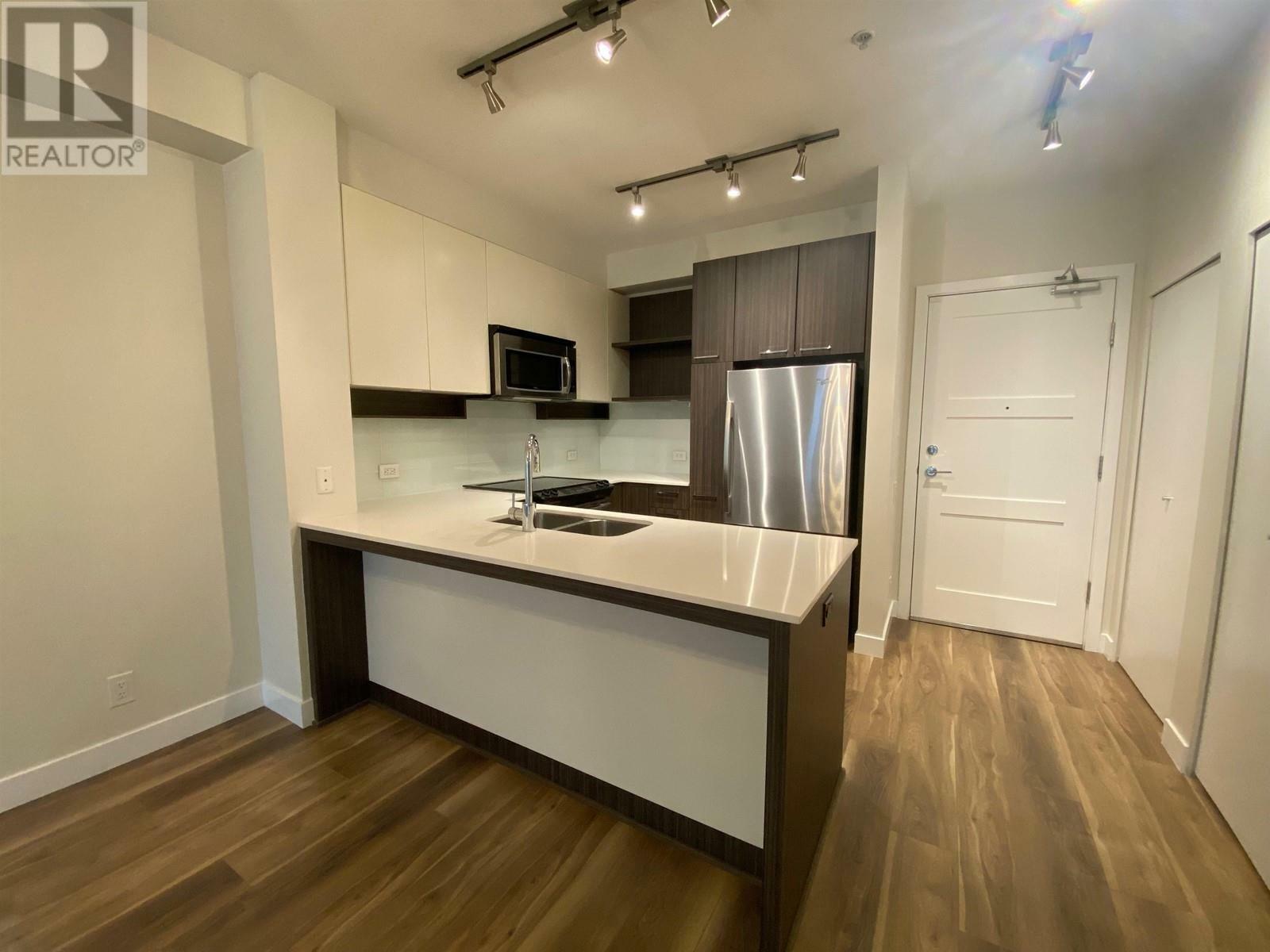 Property Photo: 545 Foster Avenue 110 BC V3J 0B3