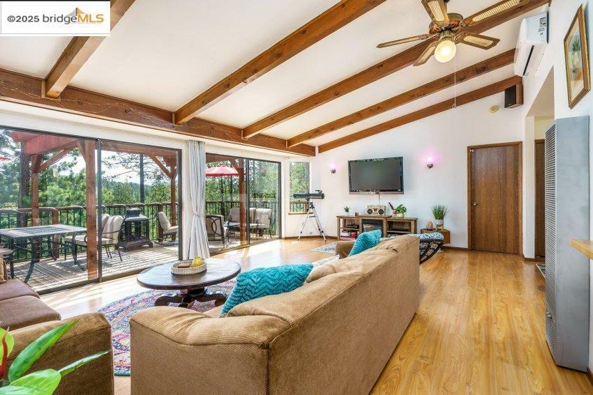 Property Photo: 20237 Upper Skyridge Dr CA 95321