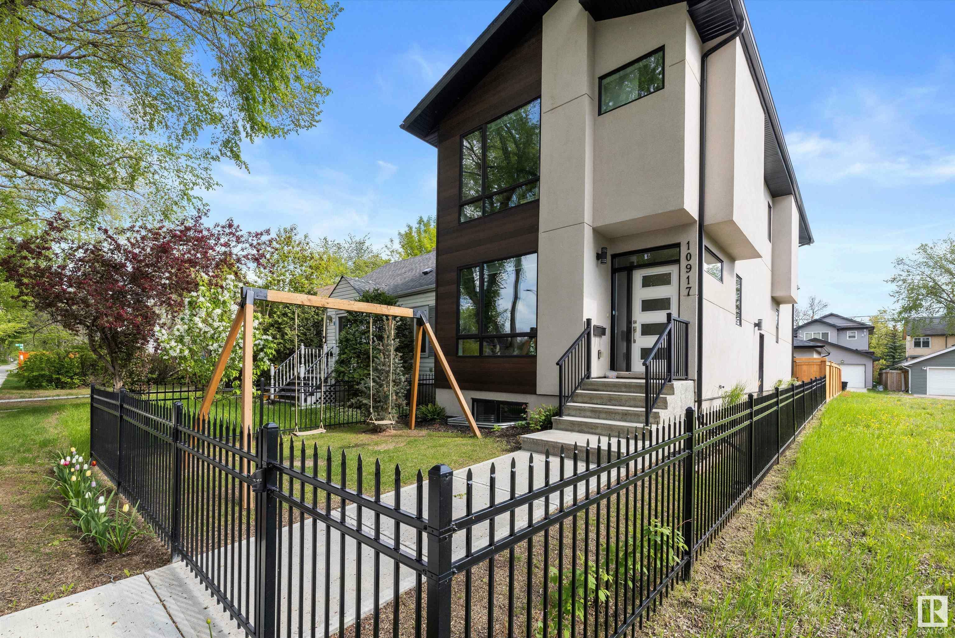 Photo de la propriété: 10917 79 Avenue NW AB T6G 0P1