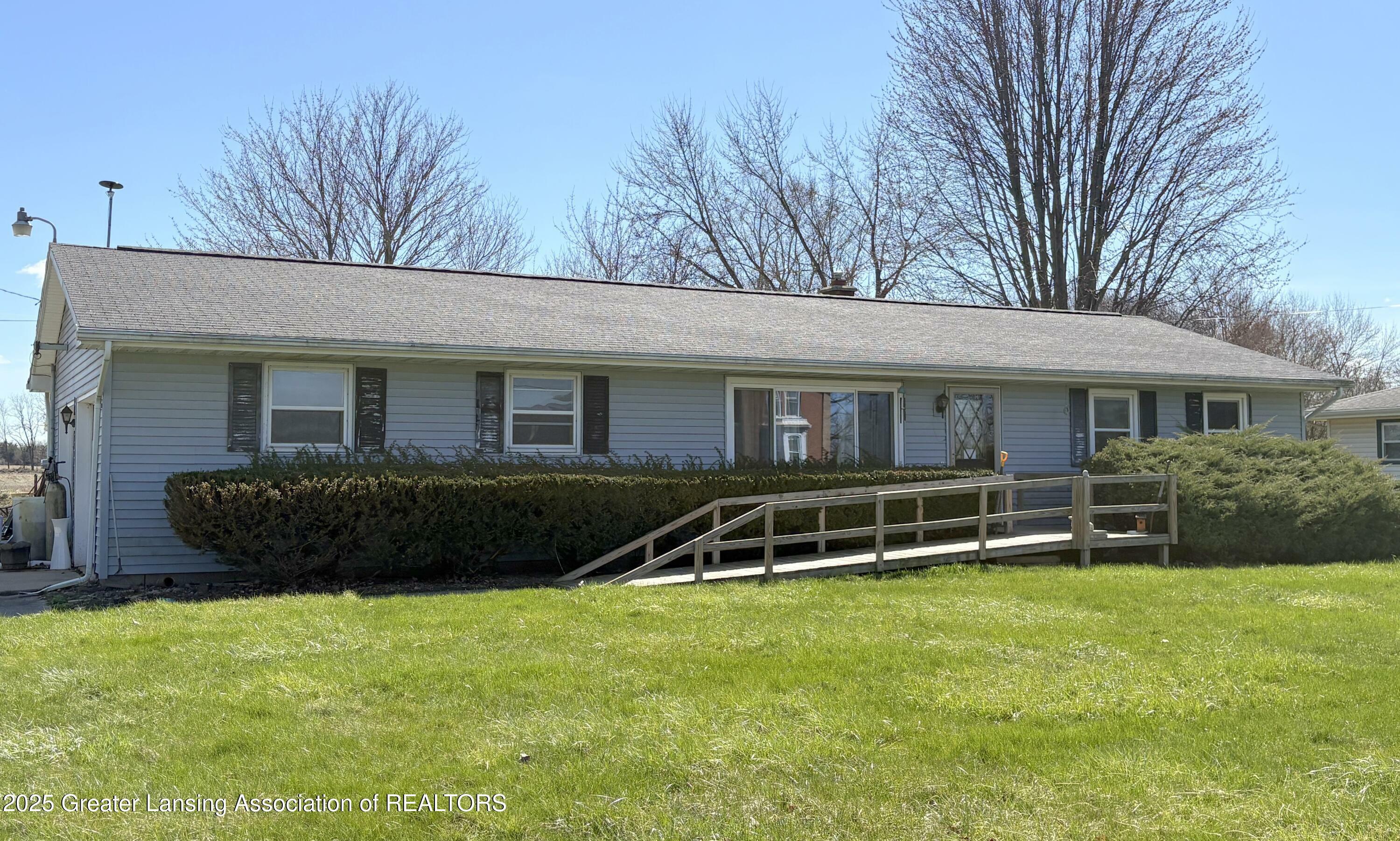 2122 E Vermontville Highway  Charlotte MI 48813 photo