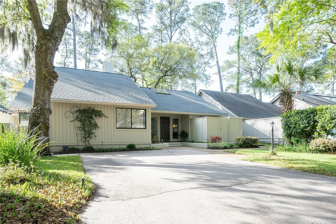 32 Water Oak Drive  Hilton Head Island SC 29928 photo