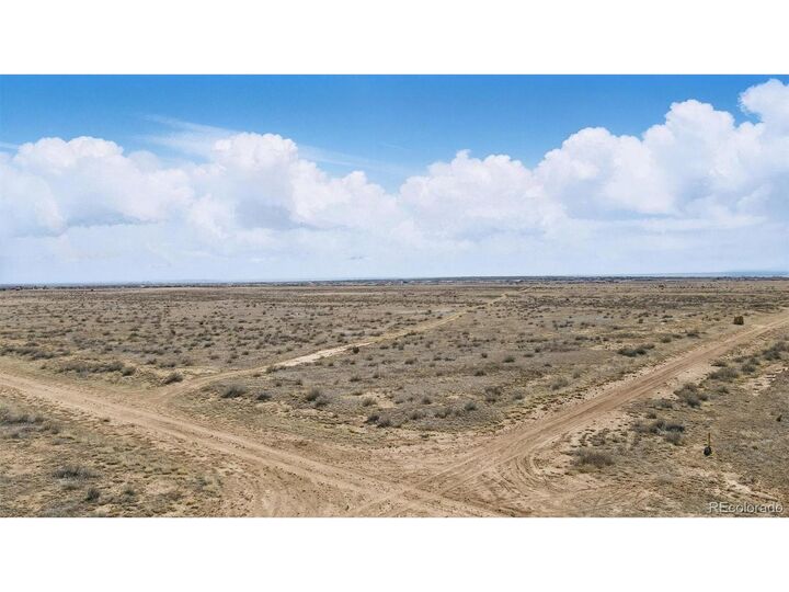 Property Photo:  924 N Fort Amity Dr  CO 81007 