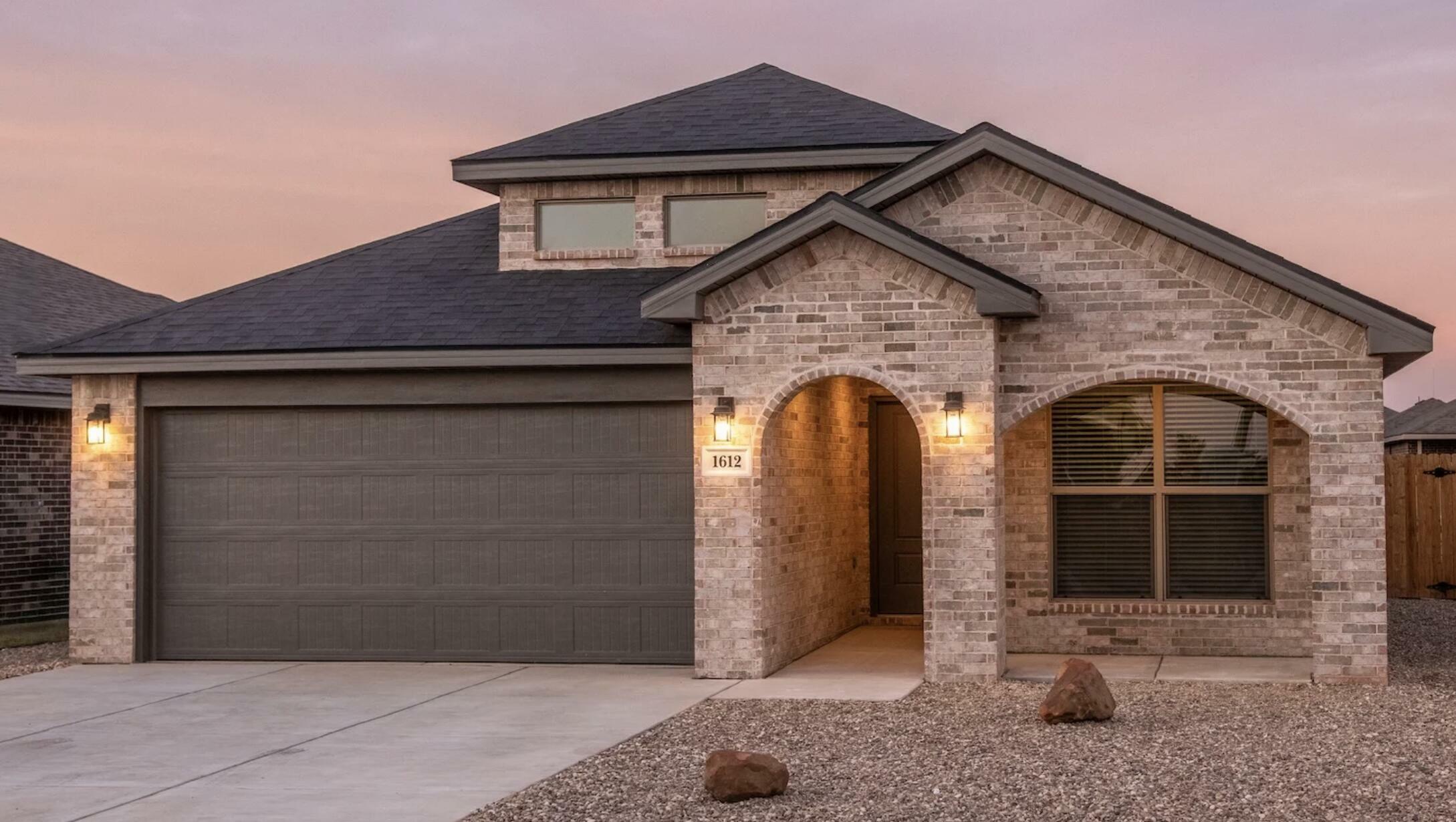 Property Photo:  1618 N Dover Avenue  TX 79416 