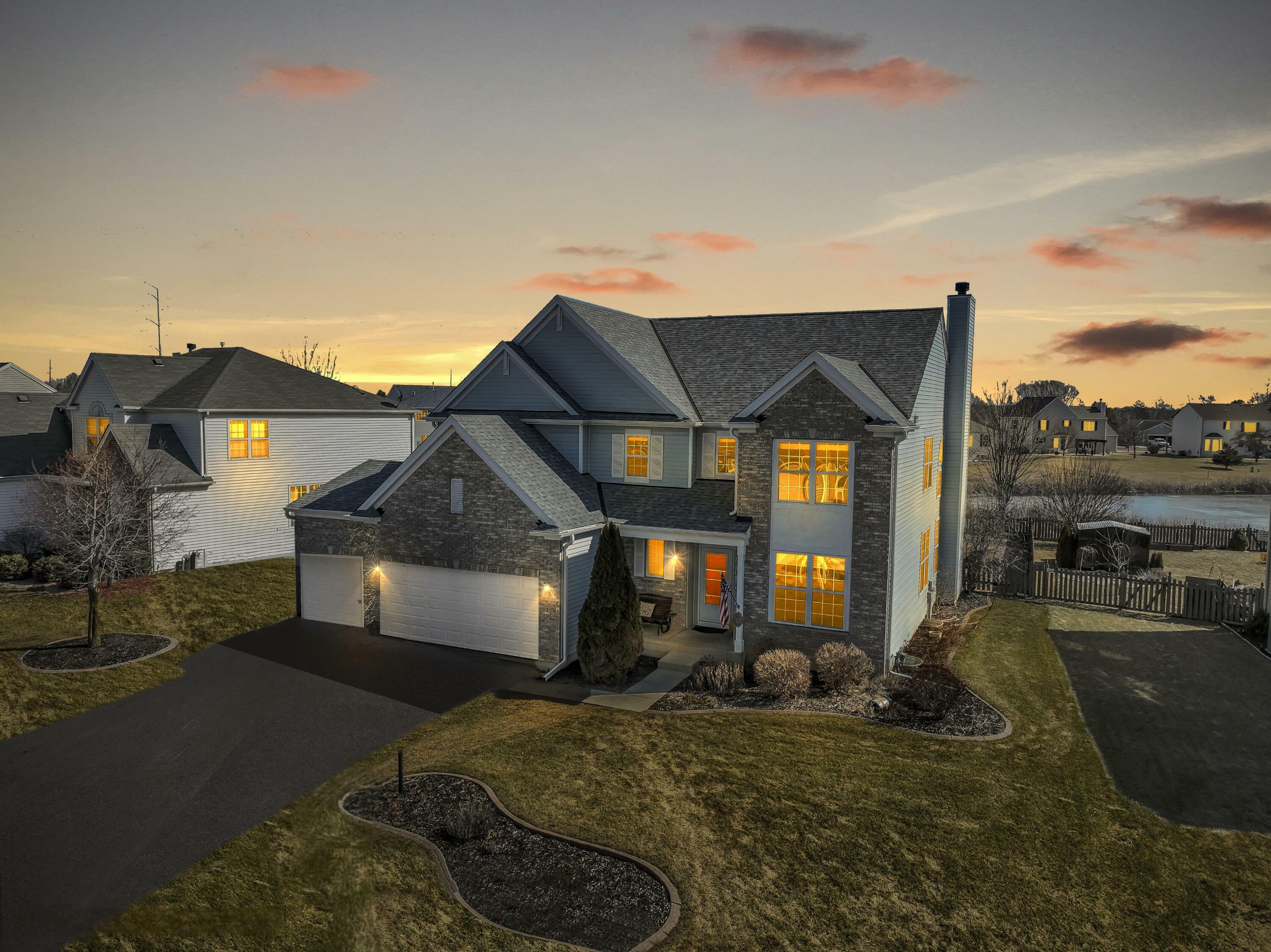 Property Photo:  2739 Red Fawn Ct  WI 53406 