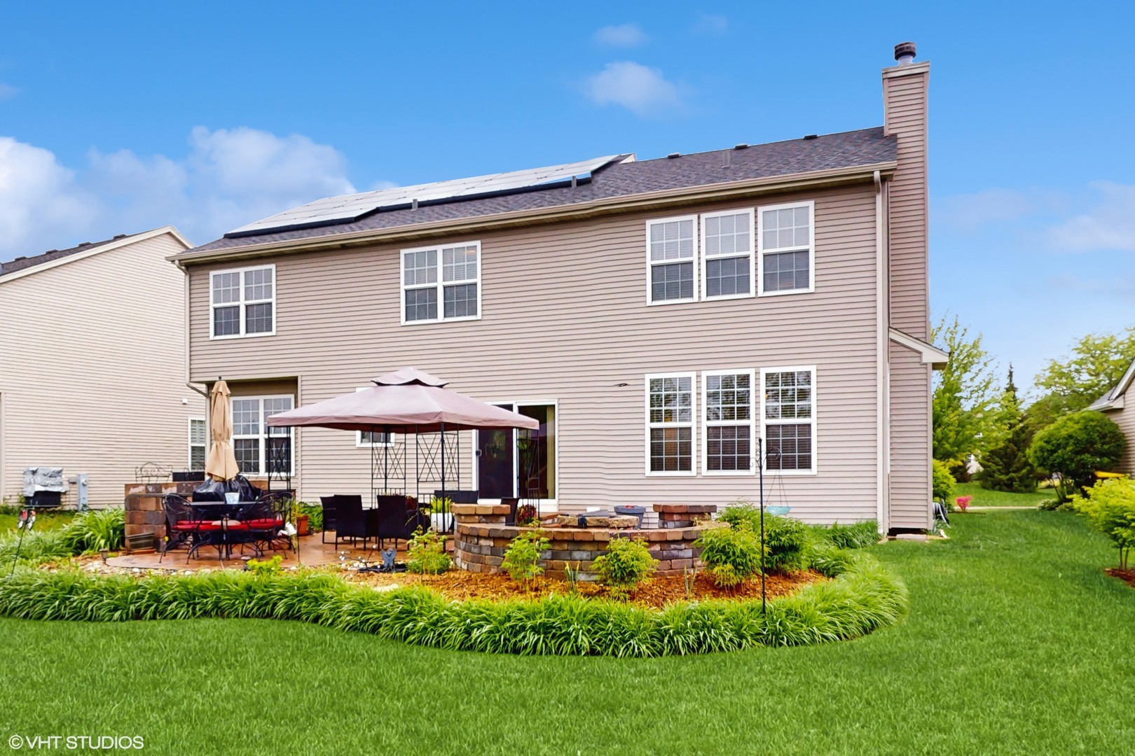 Property Photo: 127 Charleston Lane IL 60136