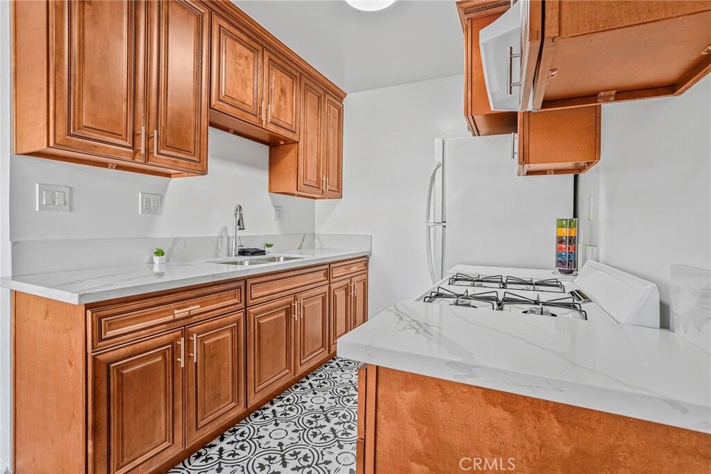 Property Photo:  1101 E Ocean Boulevard 14  CA 90802 