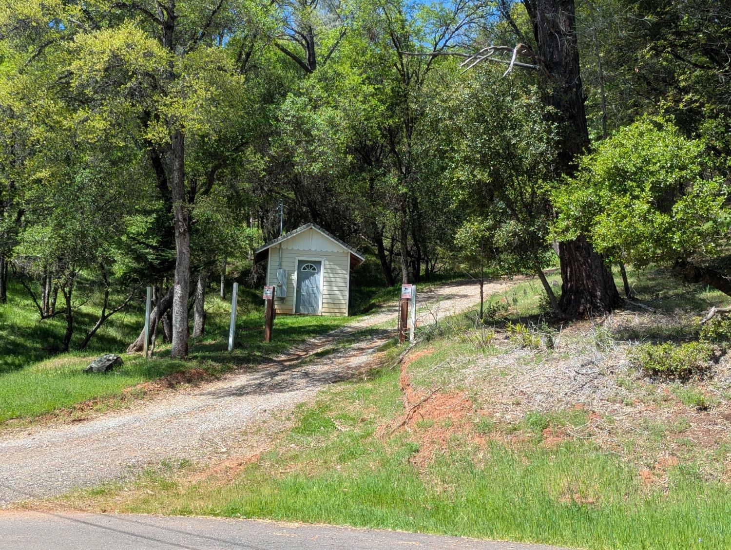 Property Photo: 19128 Buck Ridge Road CA 95949