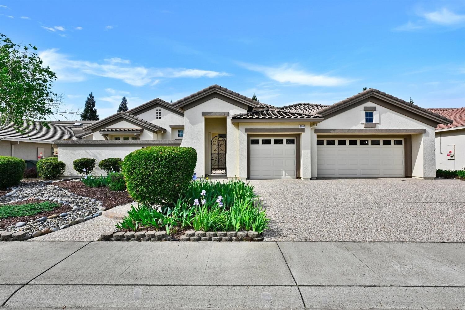 Property Photo:  2182 Pebblestone Lane  CA 95648 