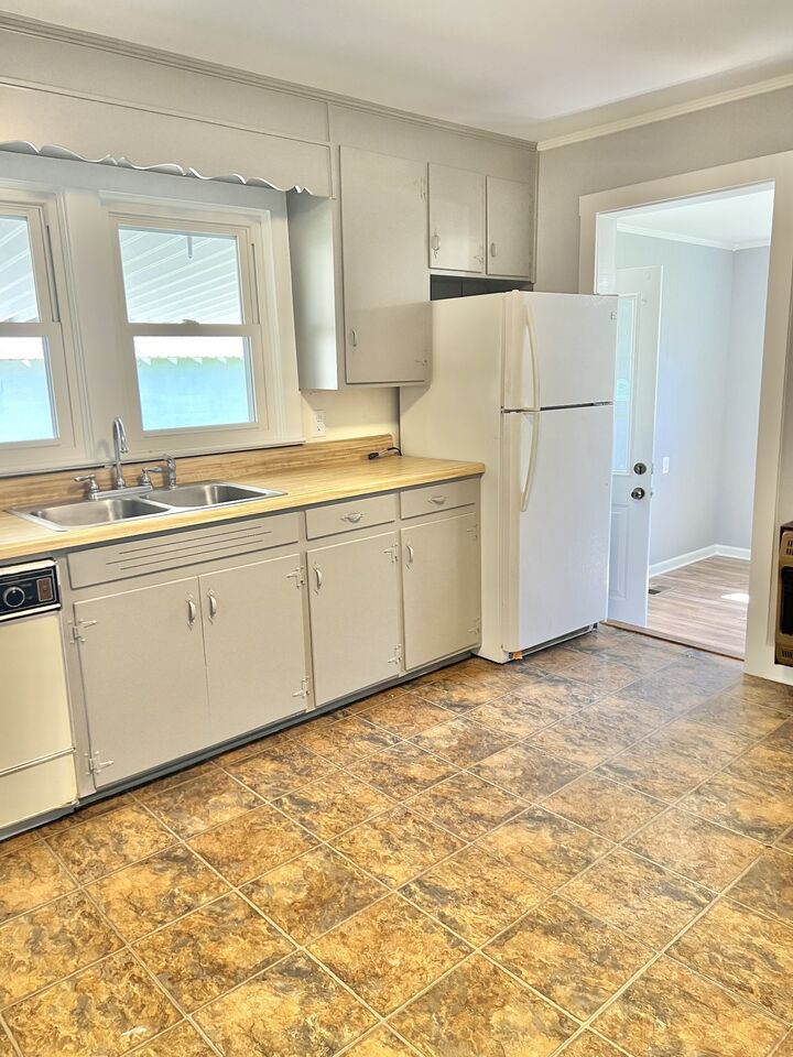 Property Photo: 461 Hendrixson Dr TN 37355