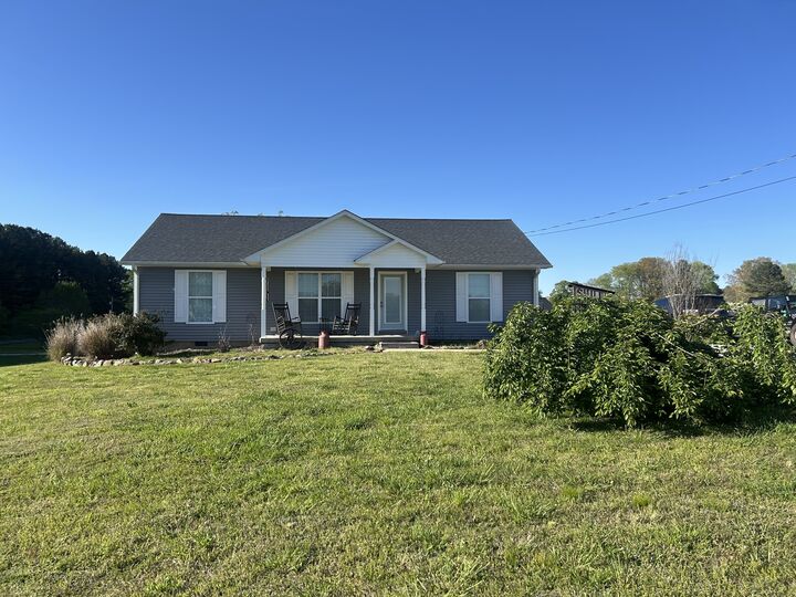 76 Shackelford Rd  Leoma TN 38468 photo