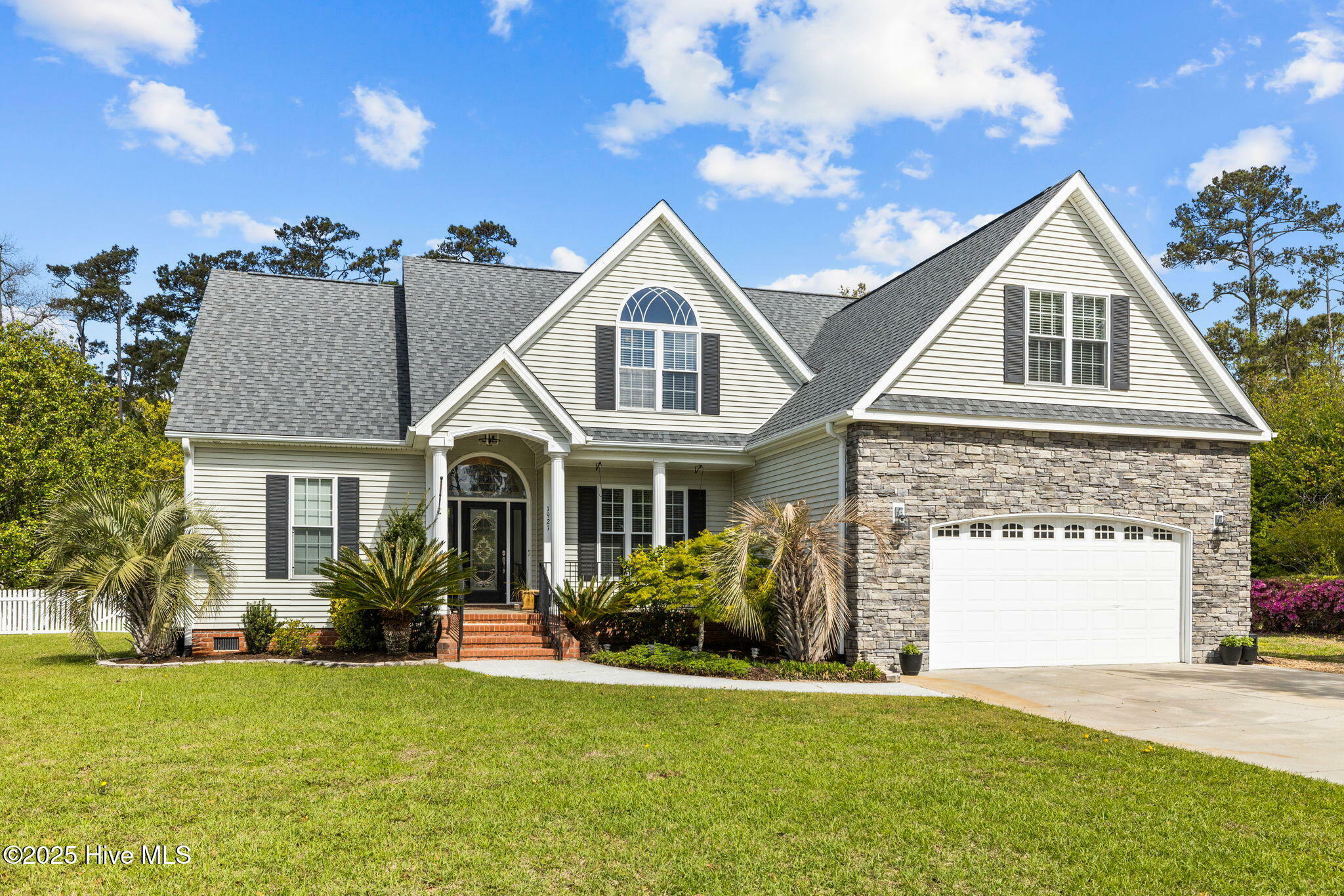 Property Photo: 1921 Kingfisher Drive NC 28557