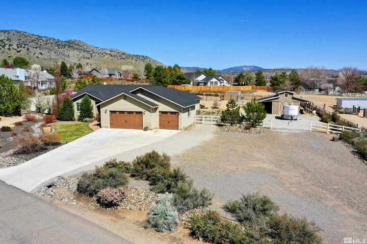 Property Photo: 1367 Porter Drive NV 89423