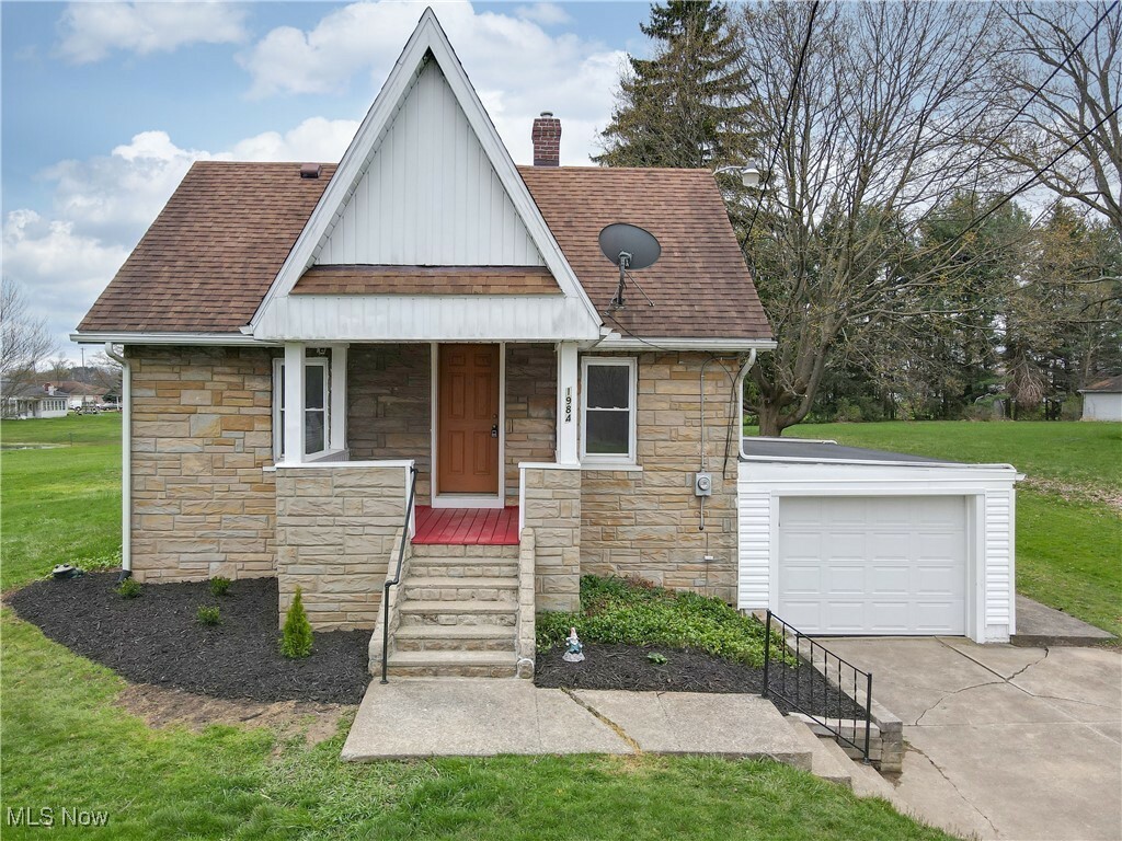 Property Photo: 1984 Stake Drive OH 44232