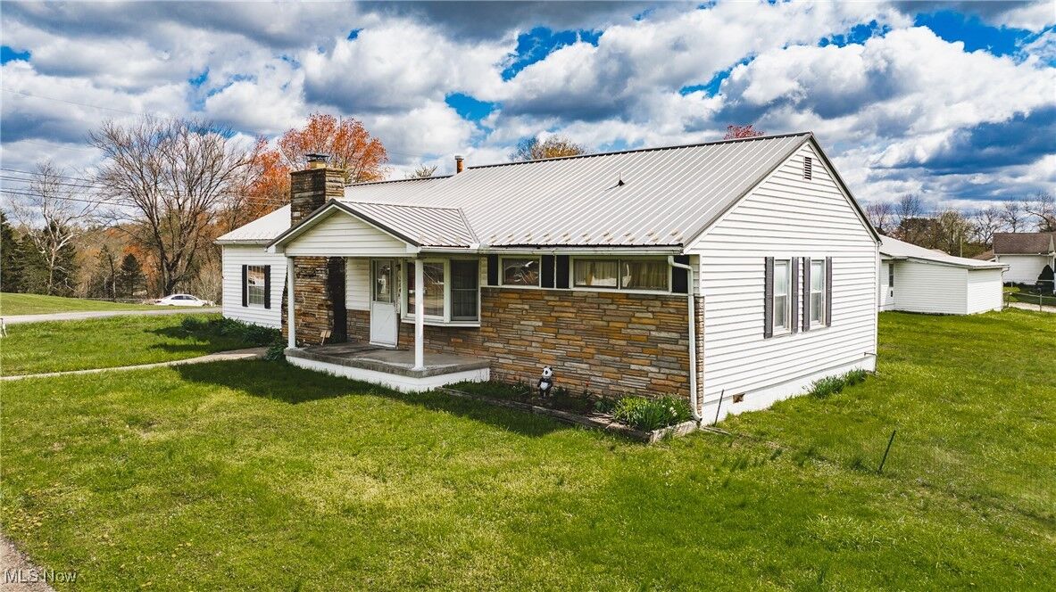 Property Photo:  304 Conger Road  WV 26181 