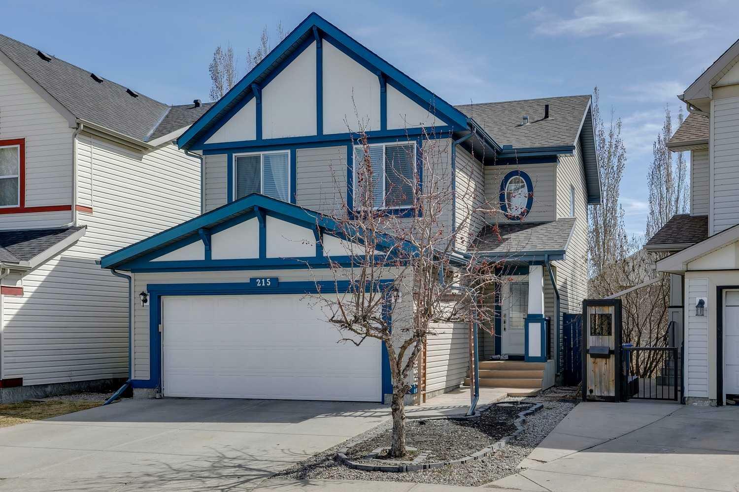 Property Photo:  215 Copperfield Manor SE  AB T2Z 4R8 